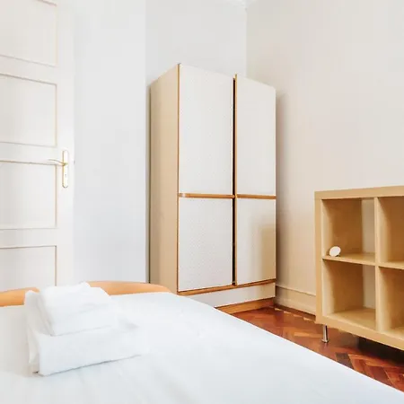 V Single Bed Av Da Republica 게스트하우스 *